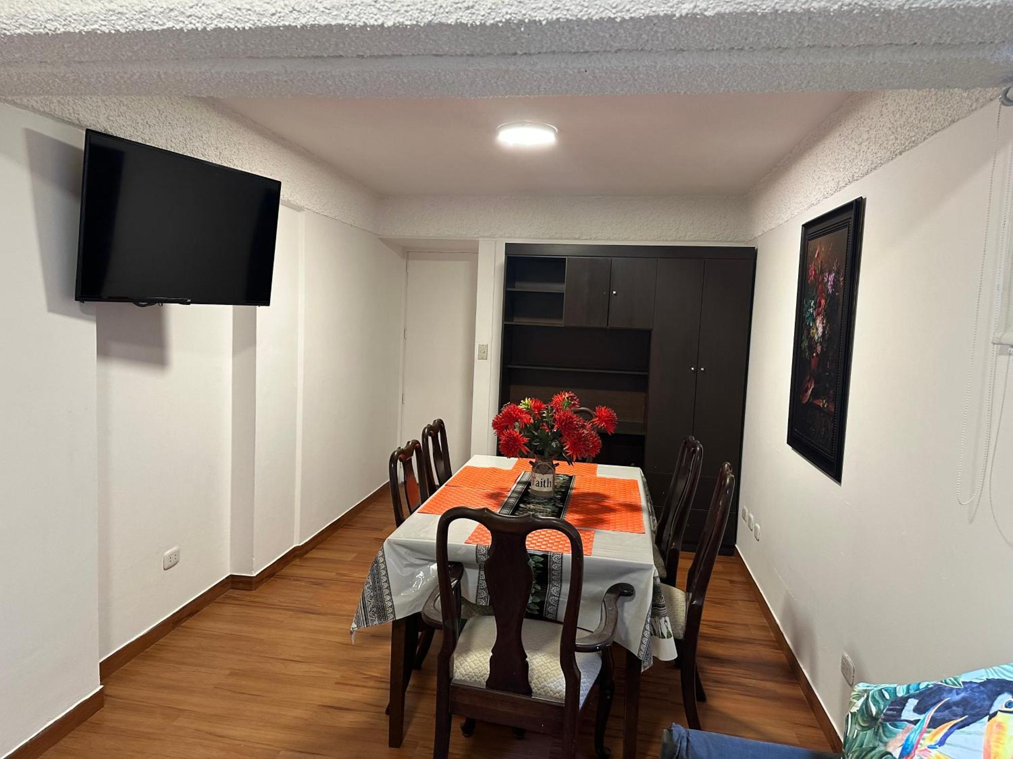 2- Amplio Departamento Remodelado En Miraflores *